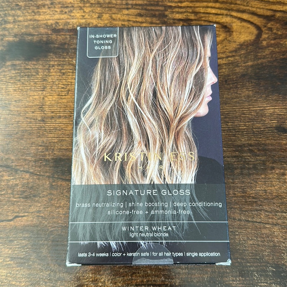 NEW UNOPENED Kristin Ess Gloss